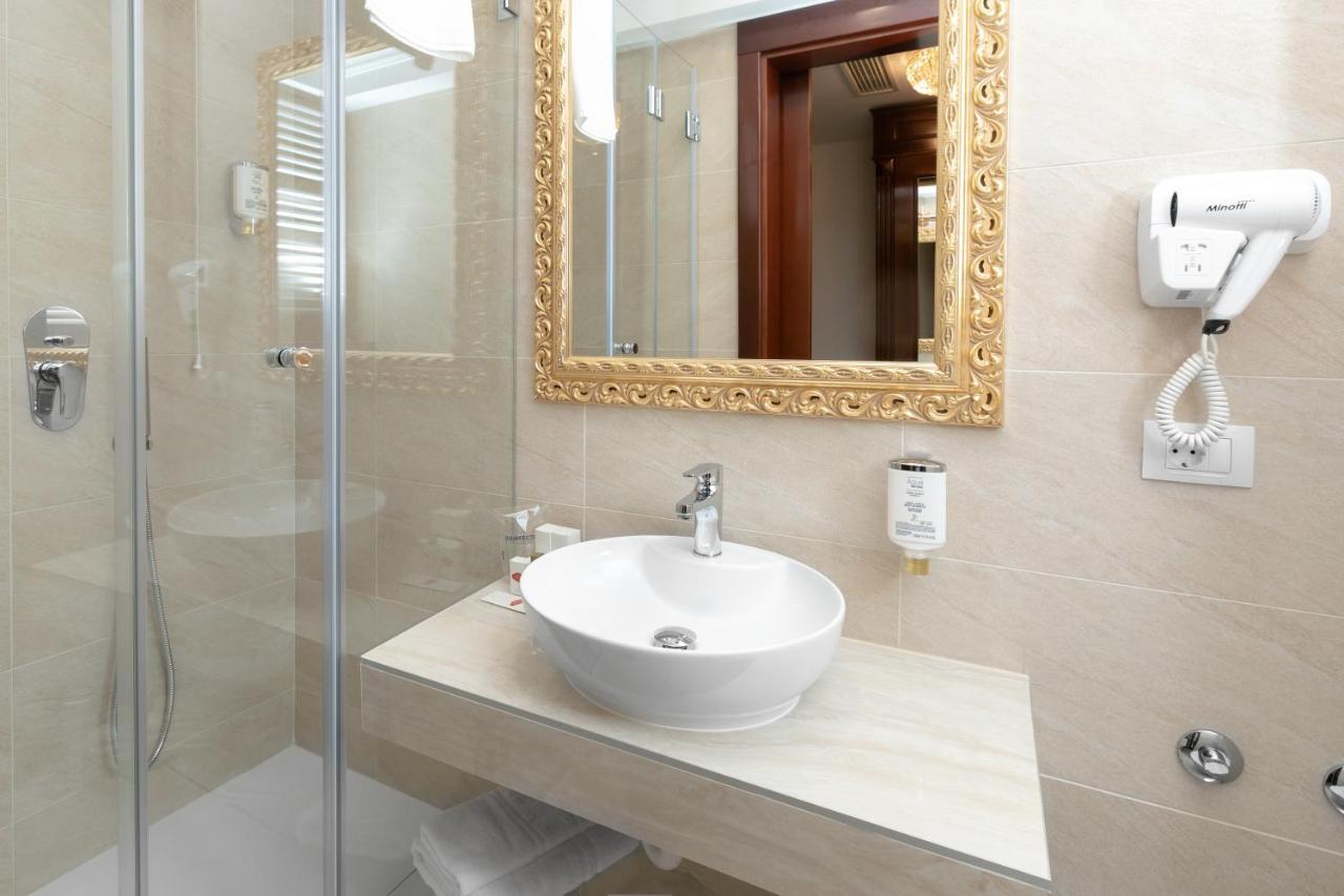 Hotel Integra Banja Luka Esterno foto